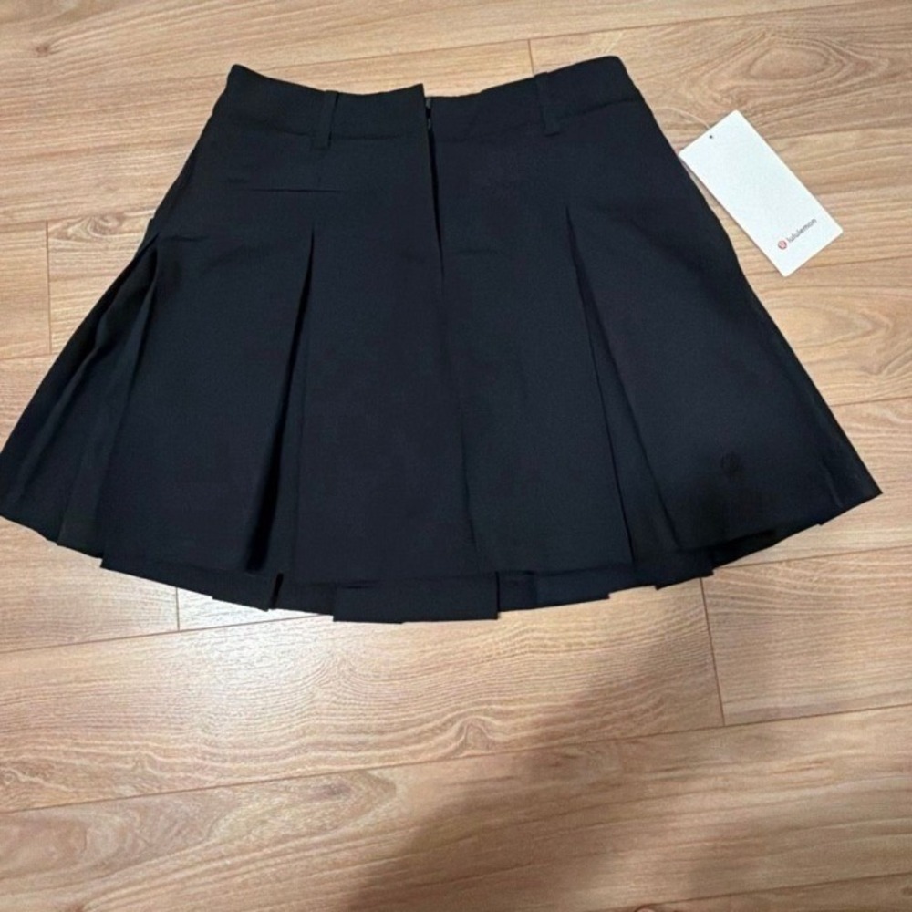 NWT Lululemon Box-Pleat Golf Skirt size 25